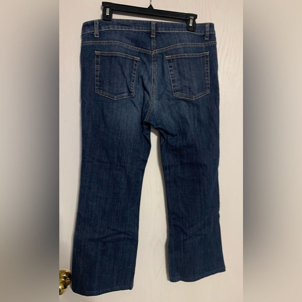 Boden Kick Boot Cropped Jean - Picture 2 of 4